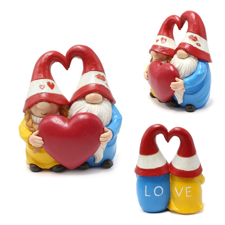 Dwarf doll couple
