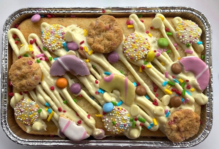 Vanilla cake Tray Bake