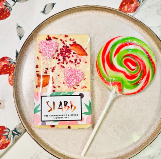 Boozy Strawberry Lollipop & Chocolate Set