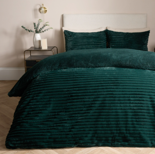 Ribbed Faux Fur Duvet Set – Forest green