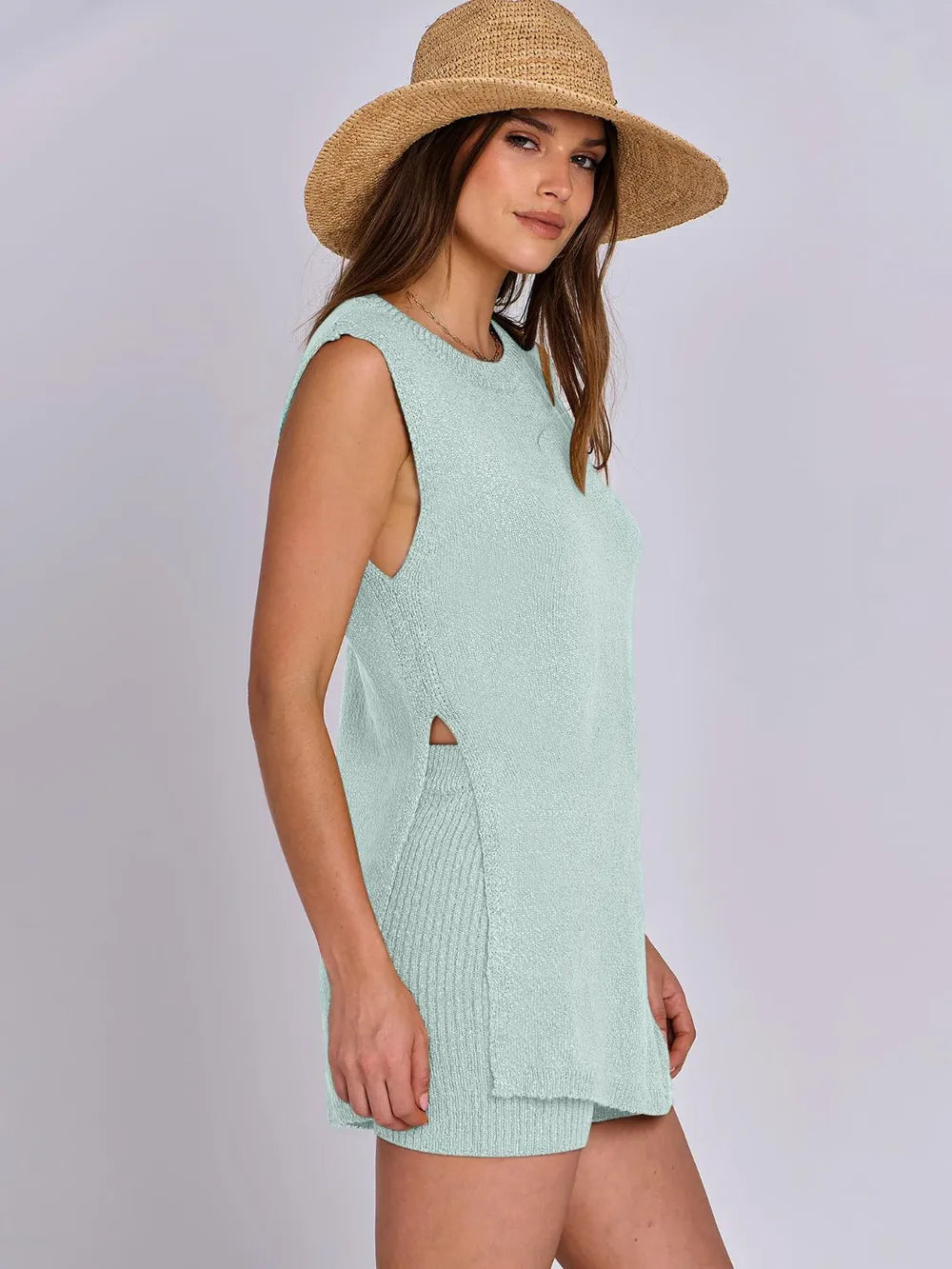 knitted sleeveless shorts and woolen set