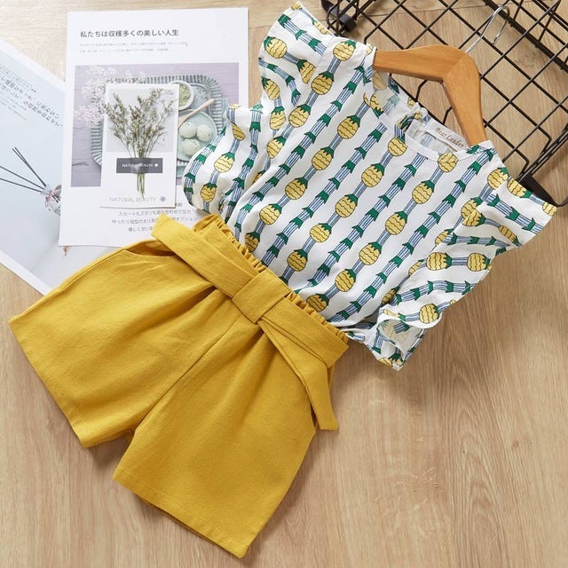 girls tshirt shorts outfit