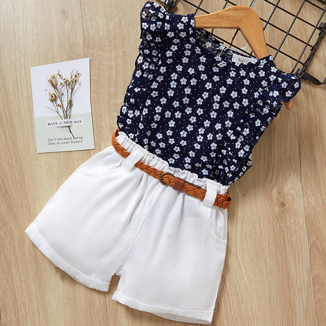 girls tshirt shorts outfit
