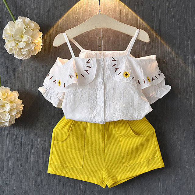 girls tshirt shorts outfit