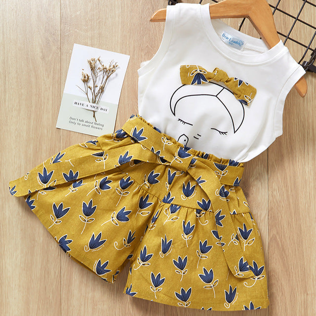 girls tshirt shorts outfit