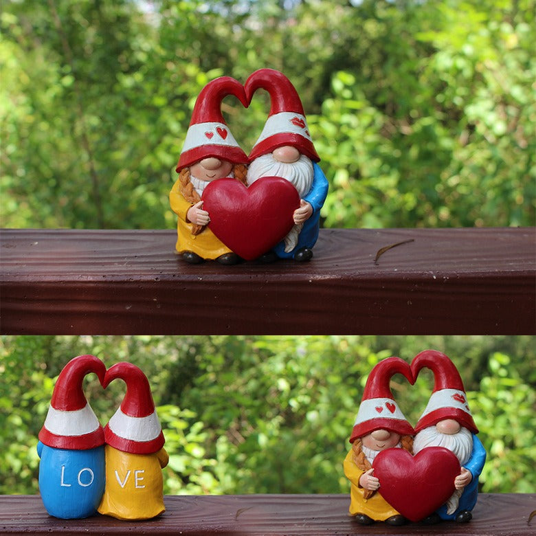 Dwarf doll couple