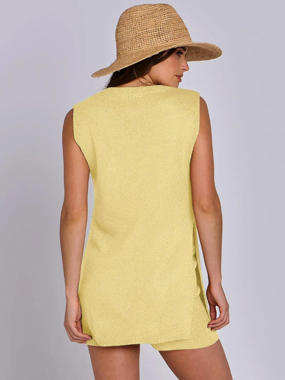 knitted sleeveless shorts and woolen set