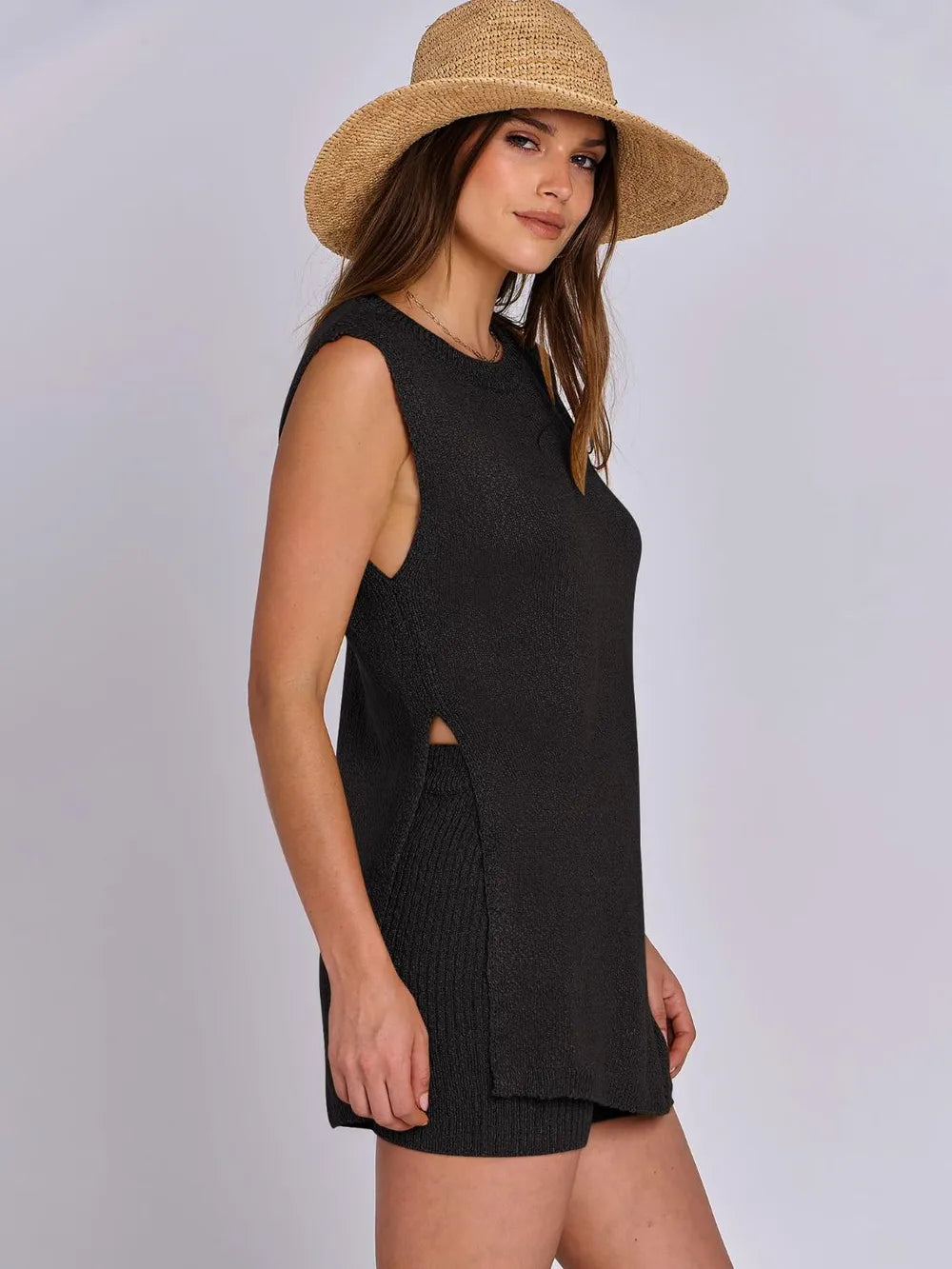knitted sleeveless shorts and woolen set