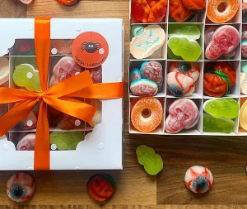 Halloween sweet box
