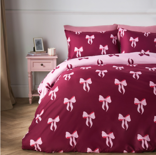 Bow bedding set
