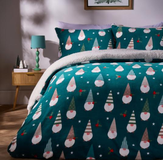Fleece gonk duvet set