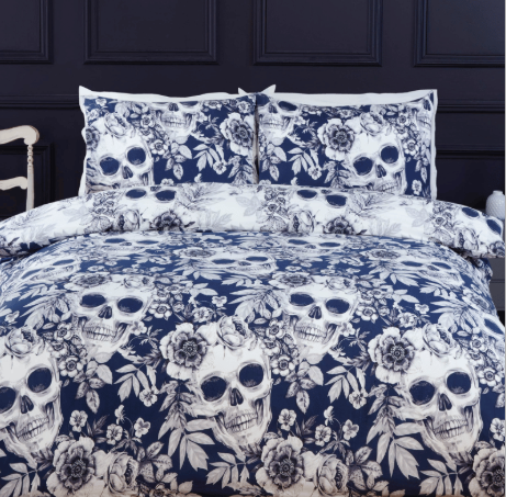 Gothic skull set