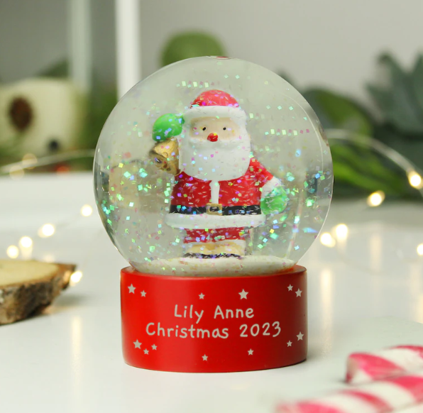 Personalised snow globe